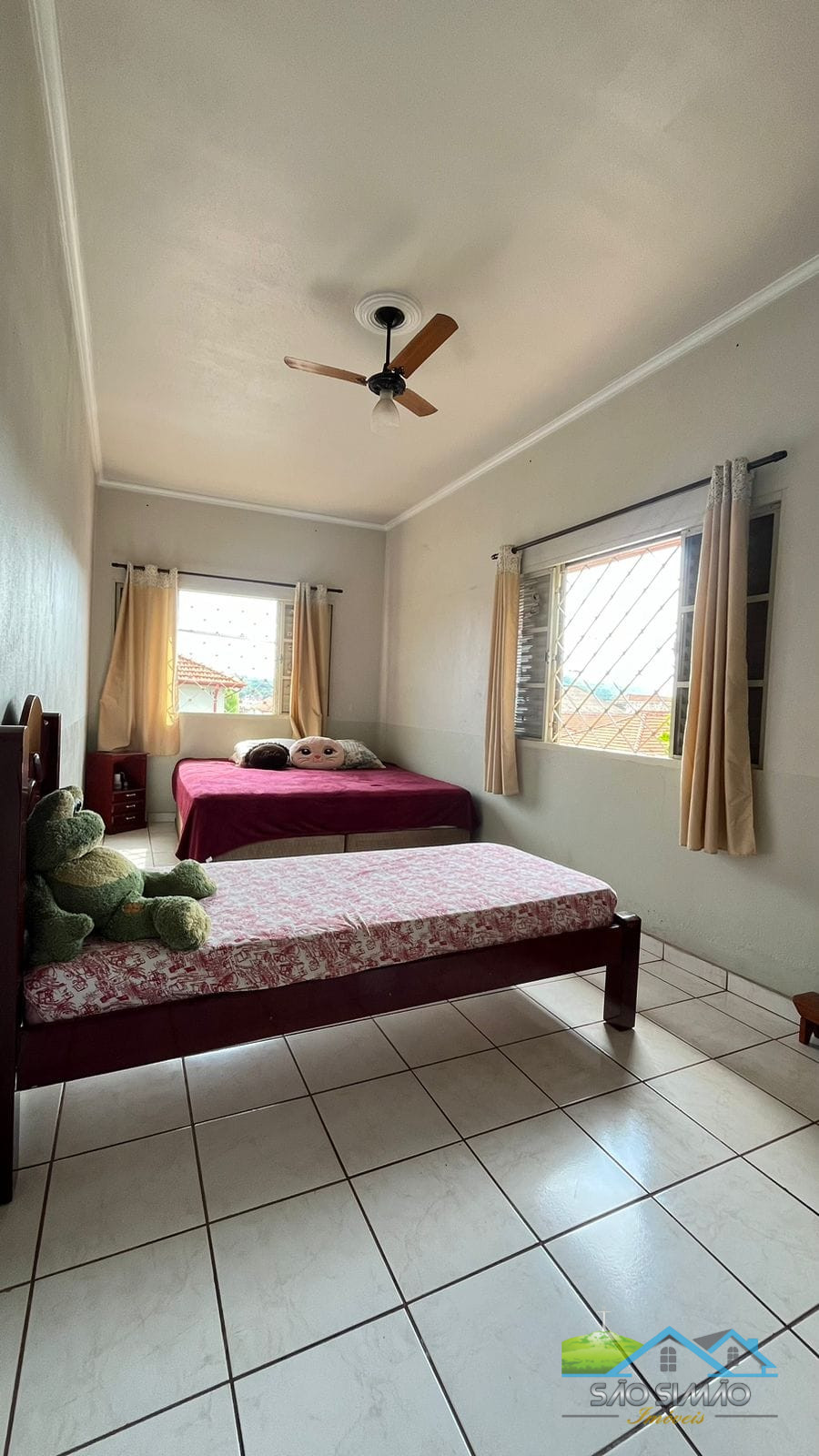 Casa a venda com 3 quartos em São Simão SP