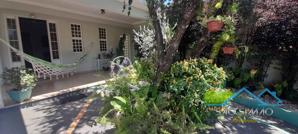 Linda casa com piscina a venda em São Simão SP