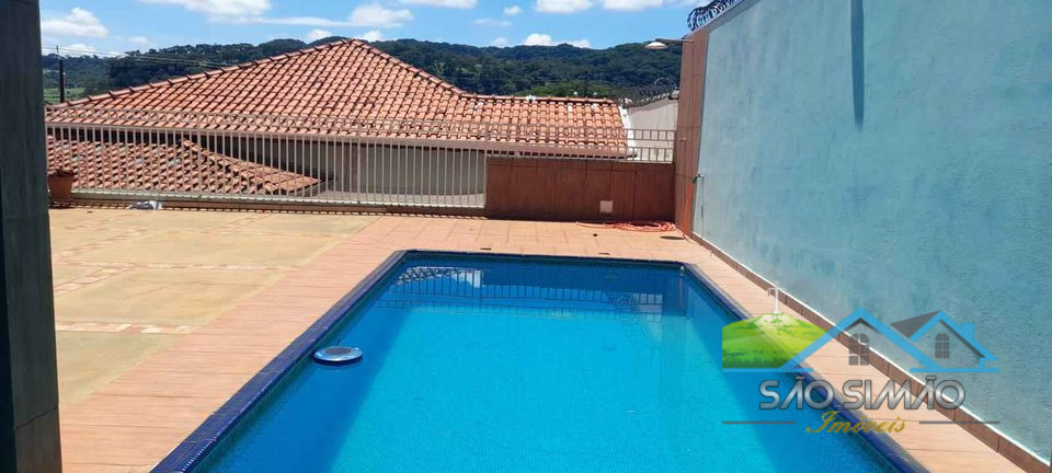 Linda casa com piscina a venda em São Simão SP