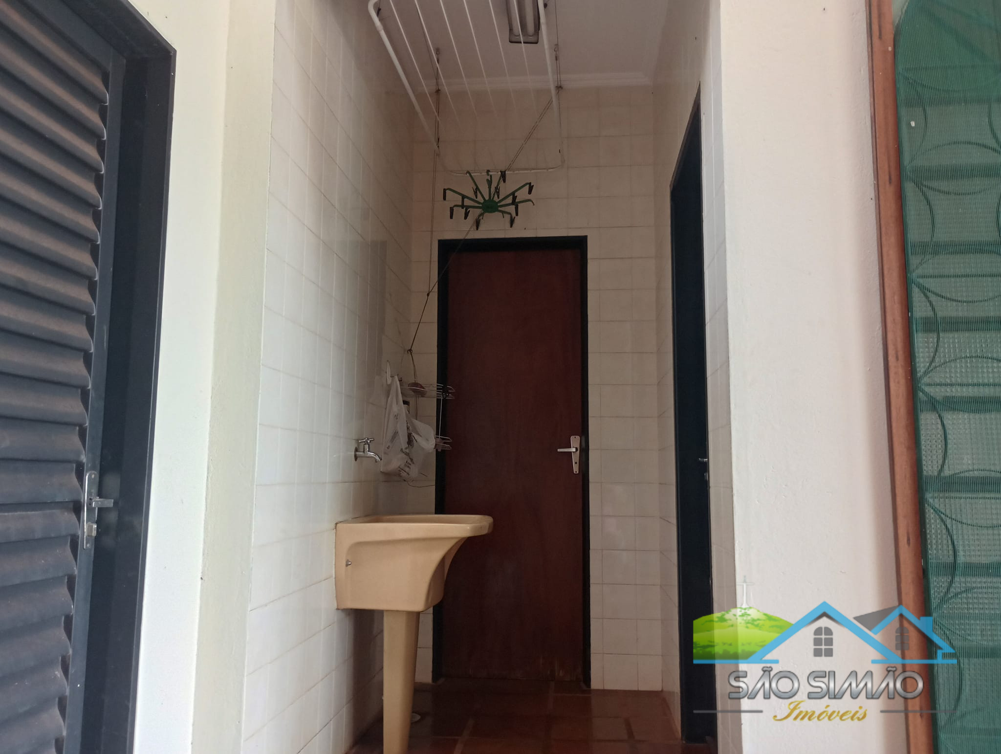 Casa a venda em São Simão SP com 1600 metros de área