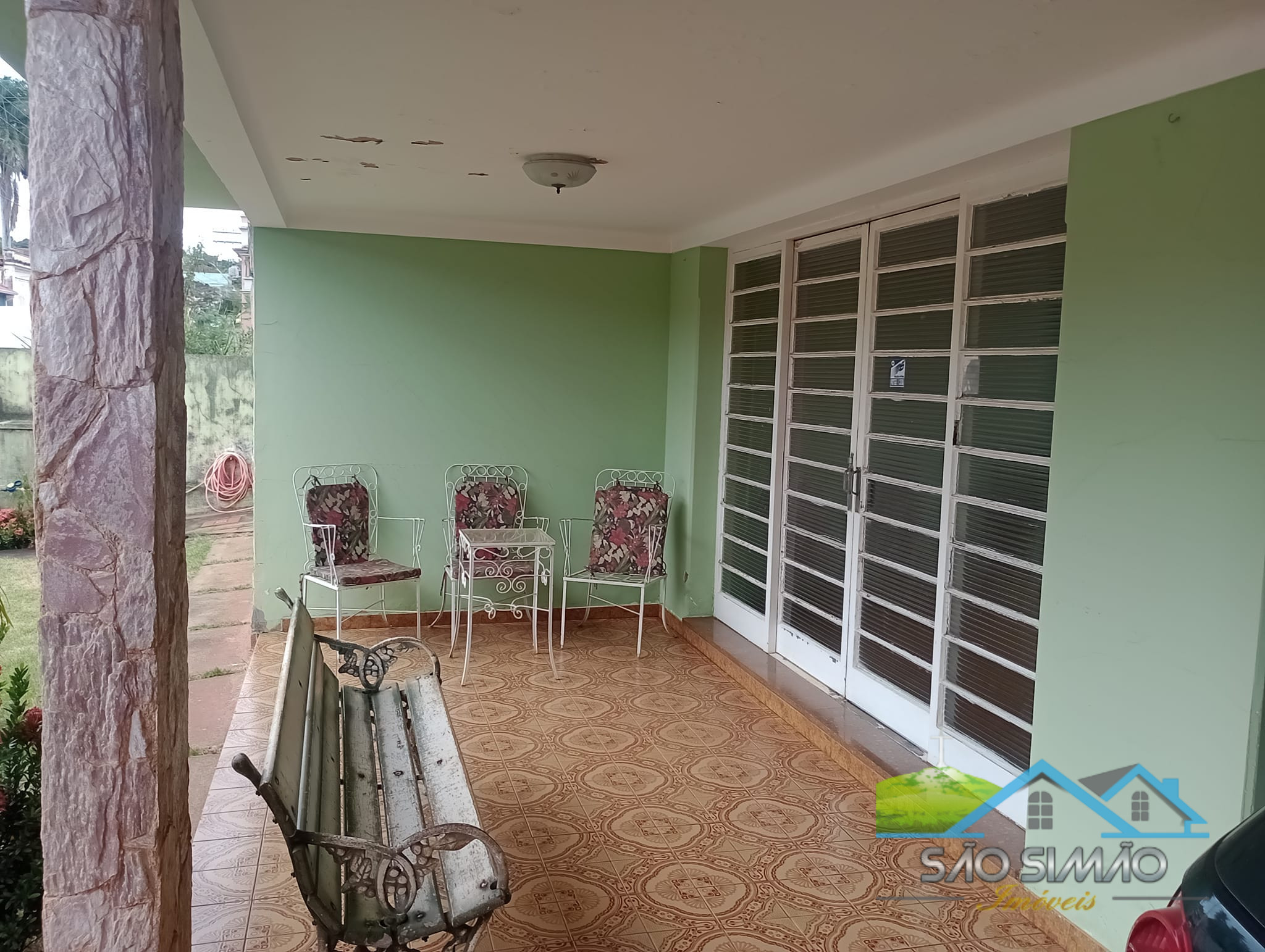 Casa  Venda em São Simão no Centro a 100 metros da praça Principal